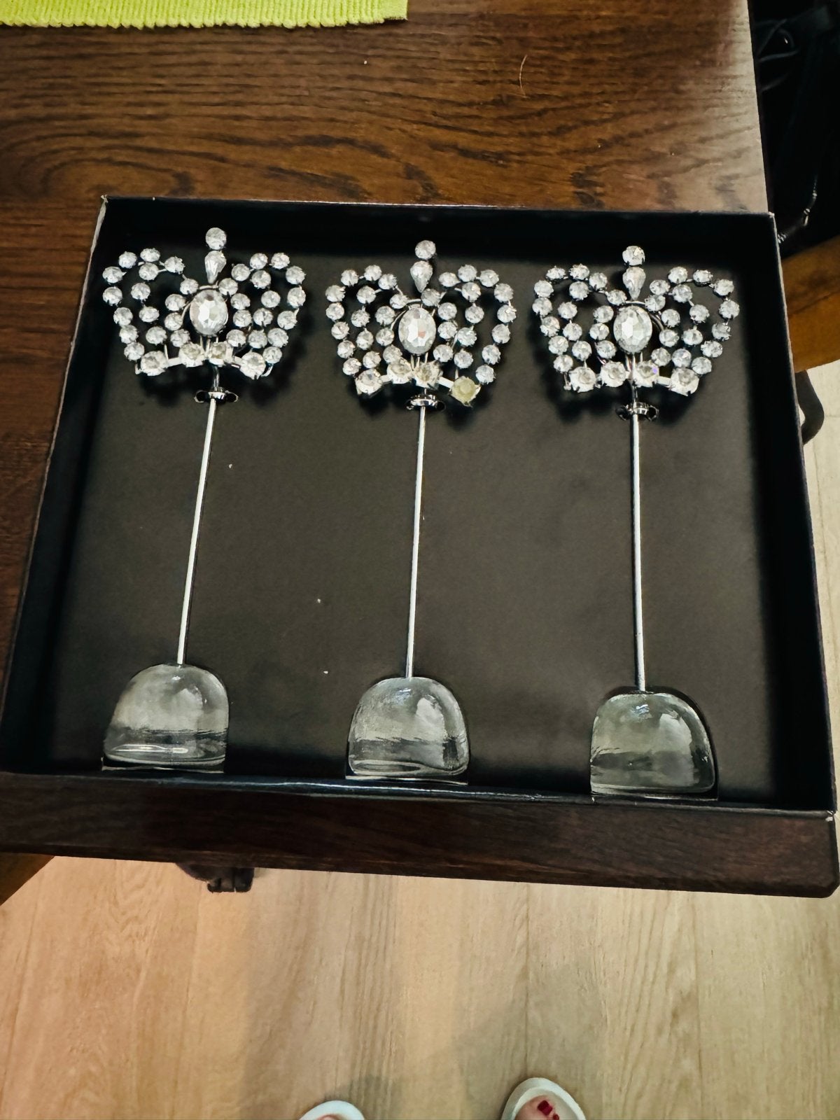 Set van 3 Kroon Decoraties met Strass Steentjes, Huis en Inrichting, Nieuw, Ophalen of Verzenden, Klassiek, Metaal