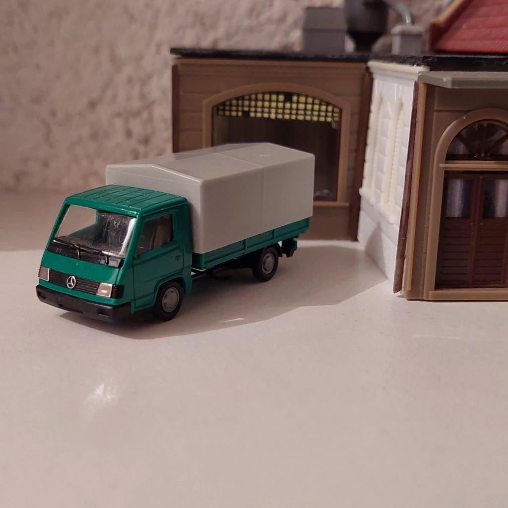 Herpa Mercedes MB 100D bakwagen, Ophalen, Bus of Vrachtwagen, Herpa