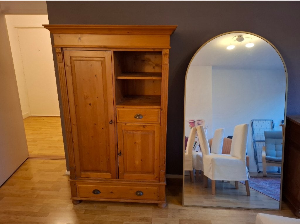 GRATIS: Grenen kast en commode, Ophalen, Gebruikt, 50 tot 70 cm, 105 cm of meer