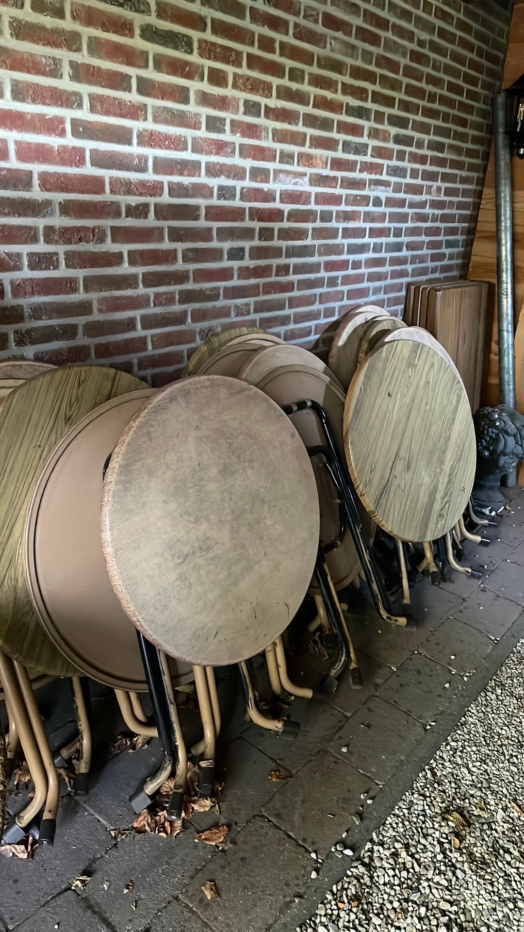 Partij tafels, Ophalen, Zo goed als nieuw, Rond