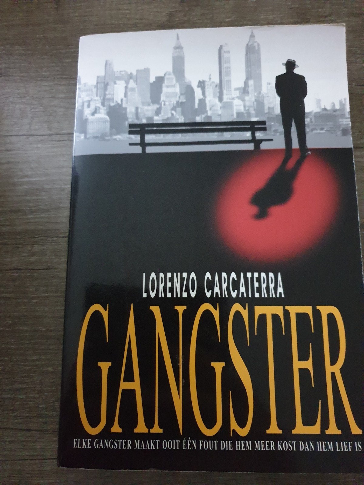 Gangster - Lorenzo Carcaterra (Boek), Ophalen of Verzenden, Gelezen, Lorenzo Carcaterra