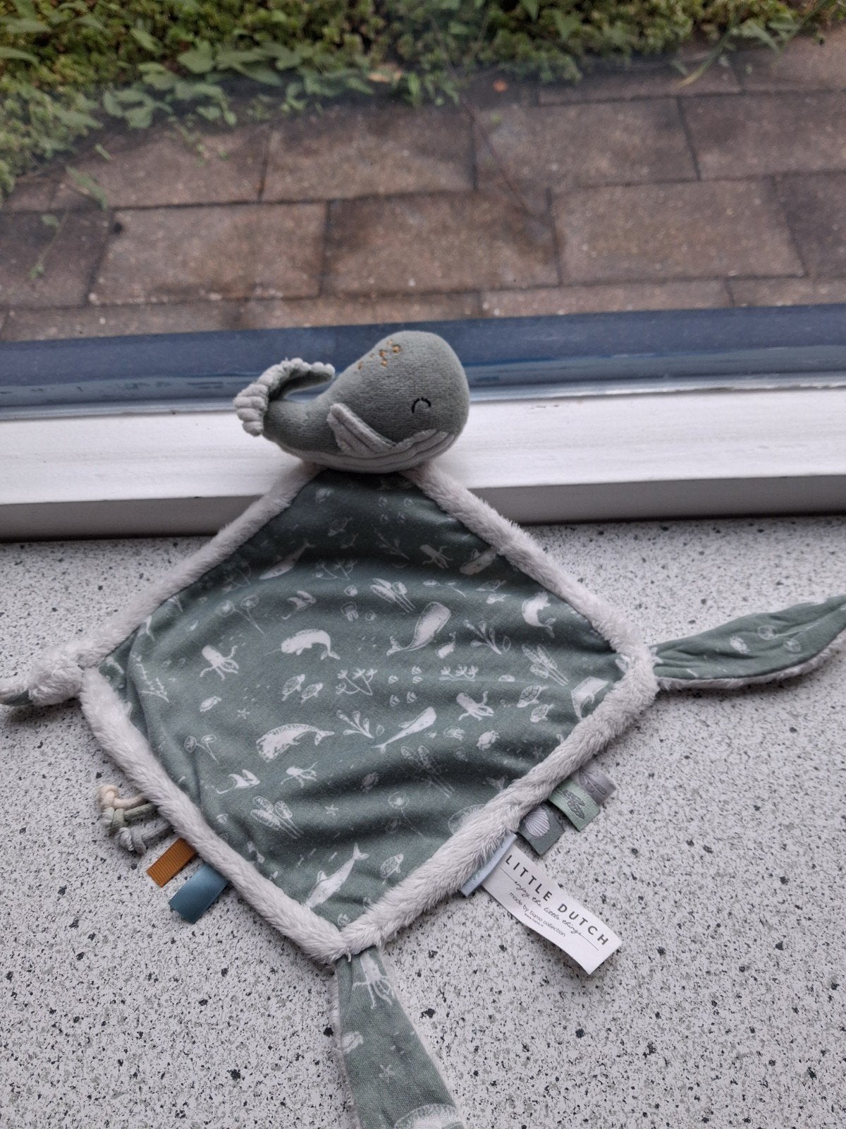 Knuffeldoek labeldoek met groenige walvis merk Little Dutch, Little Dutch, Overige typen, Ophalen of Verzenden, Zo goed als nieuw