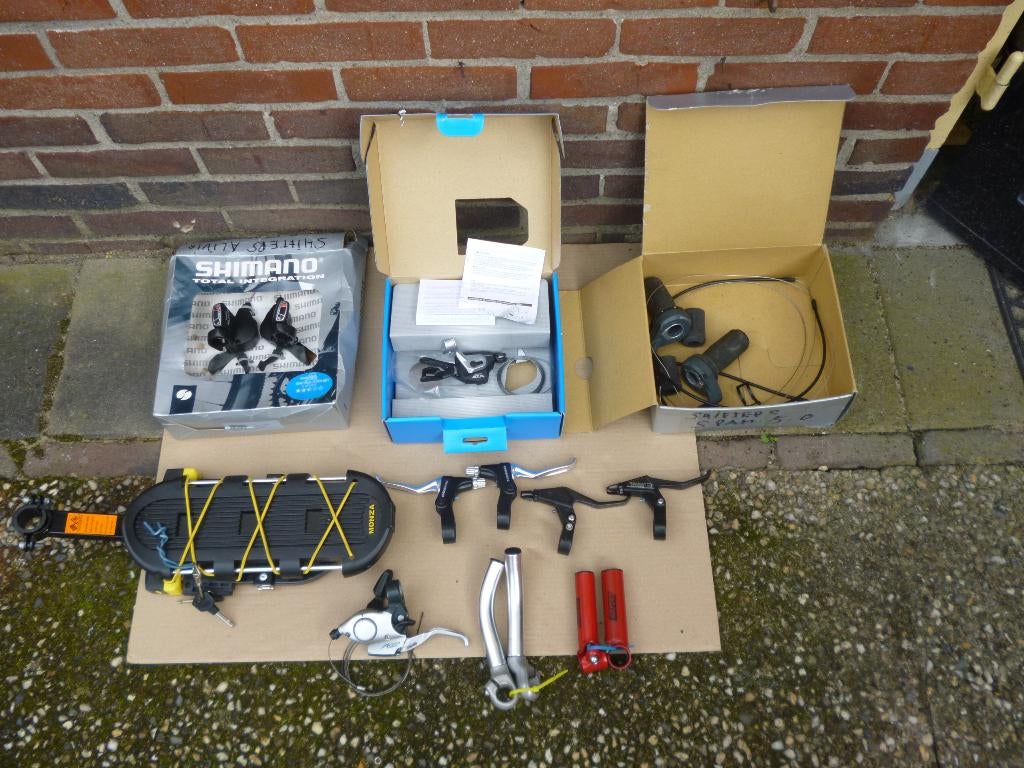 fiets onderdelen  nieuw en zganshifter/bagage rek/barends, Fietsen en Brommers, Fietsonderdelen, Ophalen of Verzenden, Nieuw