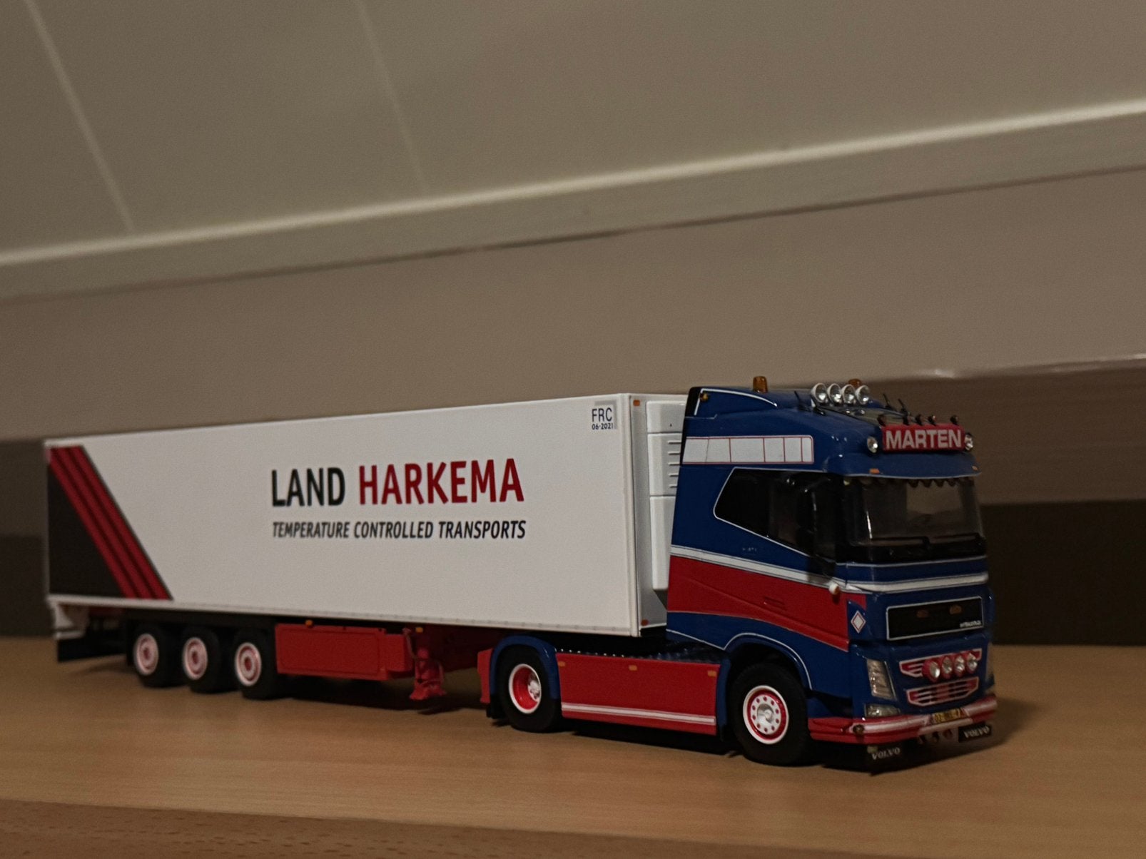 Wsi volvo Marten land harkema, Ophalen of Verzenden, Zo goed als nieuw, Bus of Vrachtwagen, Wsi