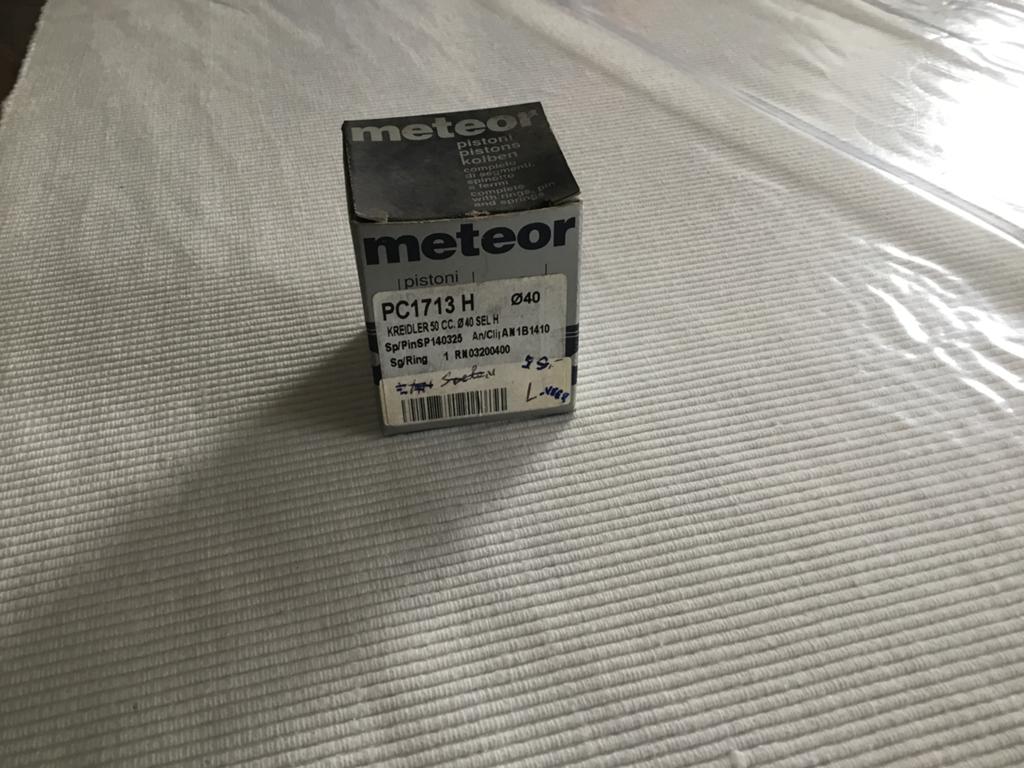 Originelen METEOR PC1713H Kreidler 50cc. zuiger + L veer, Ophalen of Verzenden, Nieuw, Cilinder