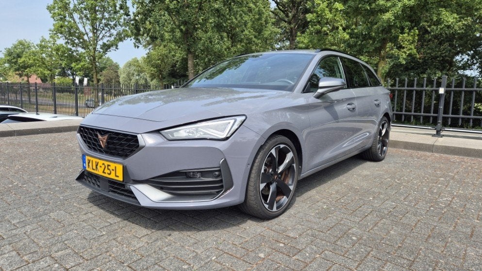 CUPRA Leon Sportstourer 1.5 eTSI | Business Edition PLUS | T, Auto's, 4 cilinders, Leon, Leder en Stof, Grijs