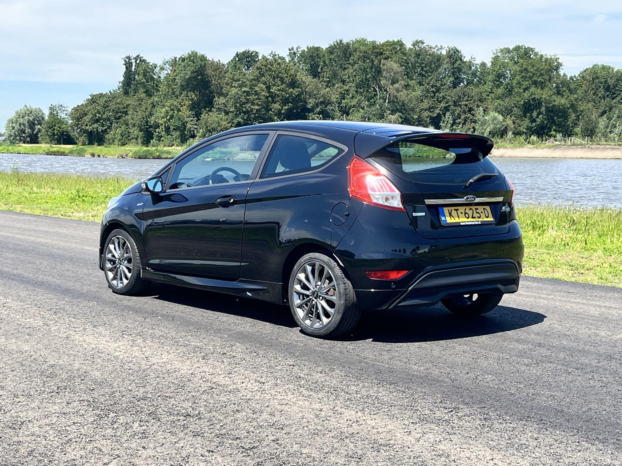 Ford Fiesta 1.0 EcoBoost ST Line Airco, cruise, camera, navi, Auto's, Ford, Voorwielaandrijving, Euro 6, Origineel Nederlands