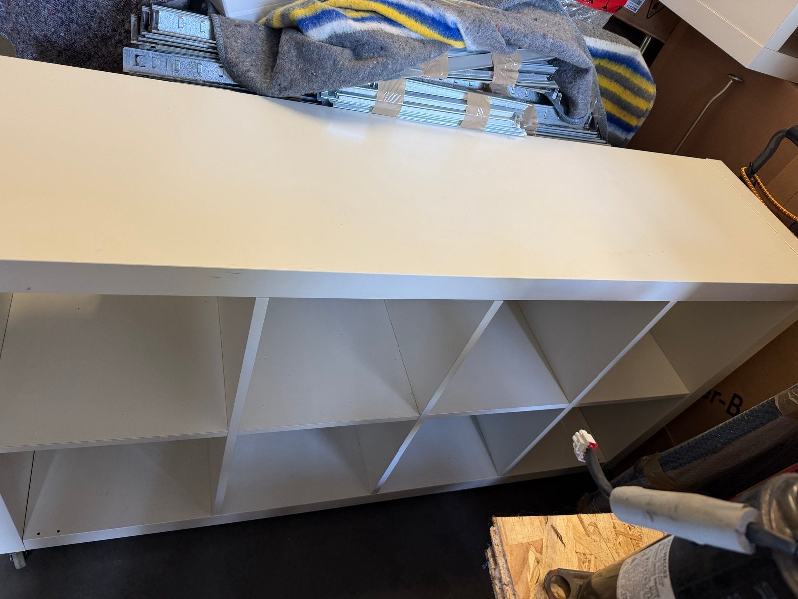 Witte Ikea Kallax verrijdbaar met 8 vakken, Ophalen, Gebruikt, 100 tot 150 cm, Minder dan 100 cm