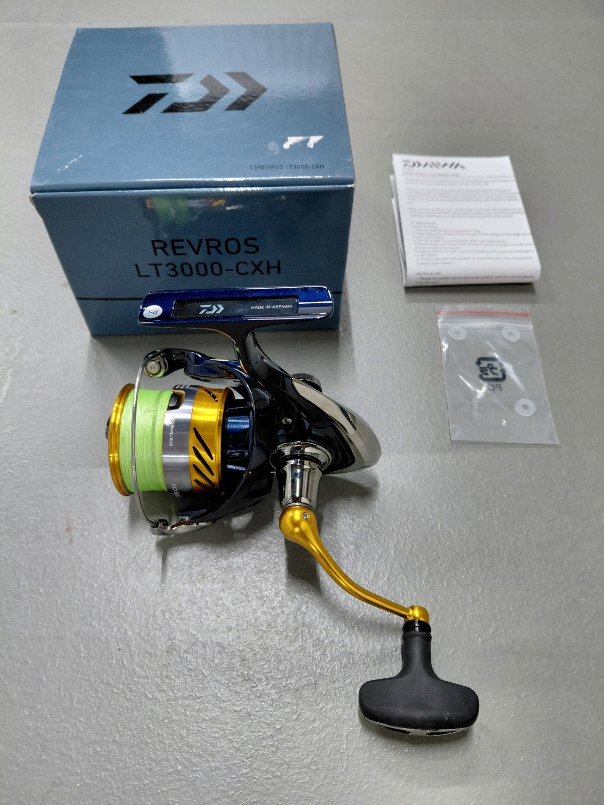 Als nieuwe Daiwa molen Revros LT3000-CXH 4bb in orig.doos, Watersport en Boten, Hengelsport | Roofvissen, Ophalen of Verzenden