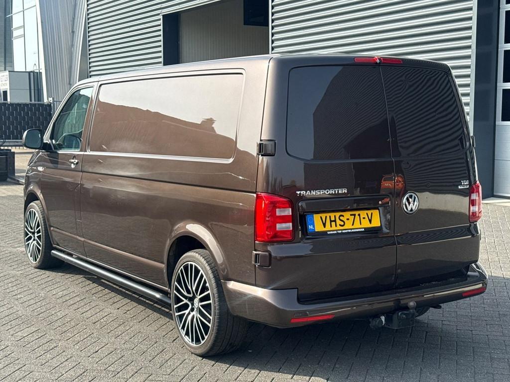 Volkswagen Transporter 2.0 TDI L2H1, trekhaak, airco, Auto's, Bestelauto's, Voorwielaandrijving, Euro 5, Gebruikt, 4 cilinders