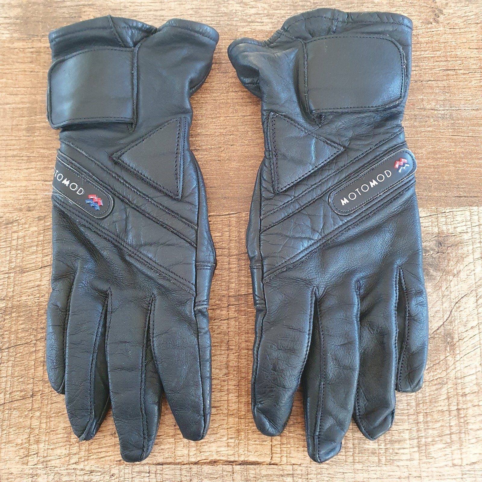 Leren Motorhandschoenen Motomod maat 9
Zwart leer, Motoren, Kleding | Motorkleding, Ophalen of Verzenden, Tweedehands, Motomod