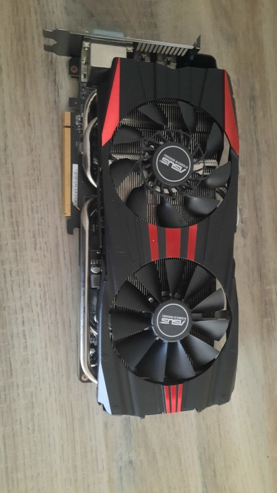 asus, Ophalen, Zo goed als nieuw, GDDR5, PCI-Express 3