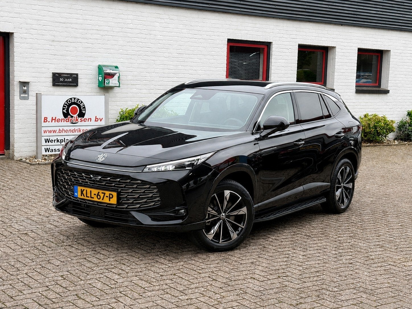 MG Hs 1.5T GDI 272pk PHEV Aut Luxury/ Nieuwe voorraad auto/, Auto's, Gebruikt, 4 cilinders, Zwart, Hybride Elektrisch/Benzine