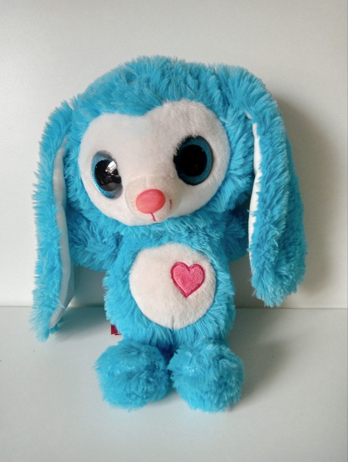 Schattige blauwe knuffel met grote ogen en hartje, Overige merken, Overige karakters, Overige typen, Blauw