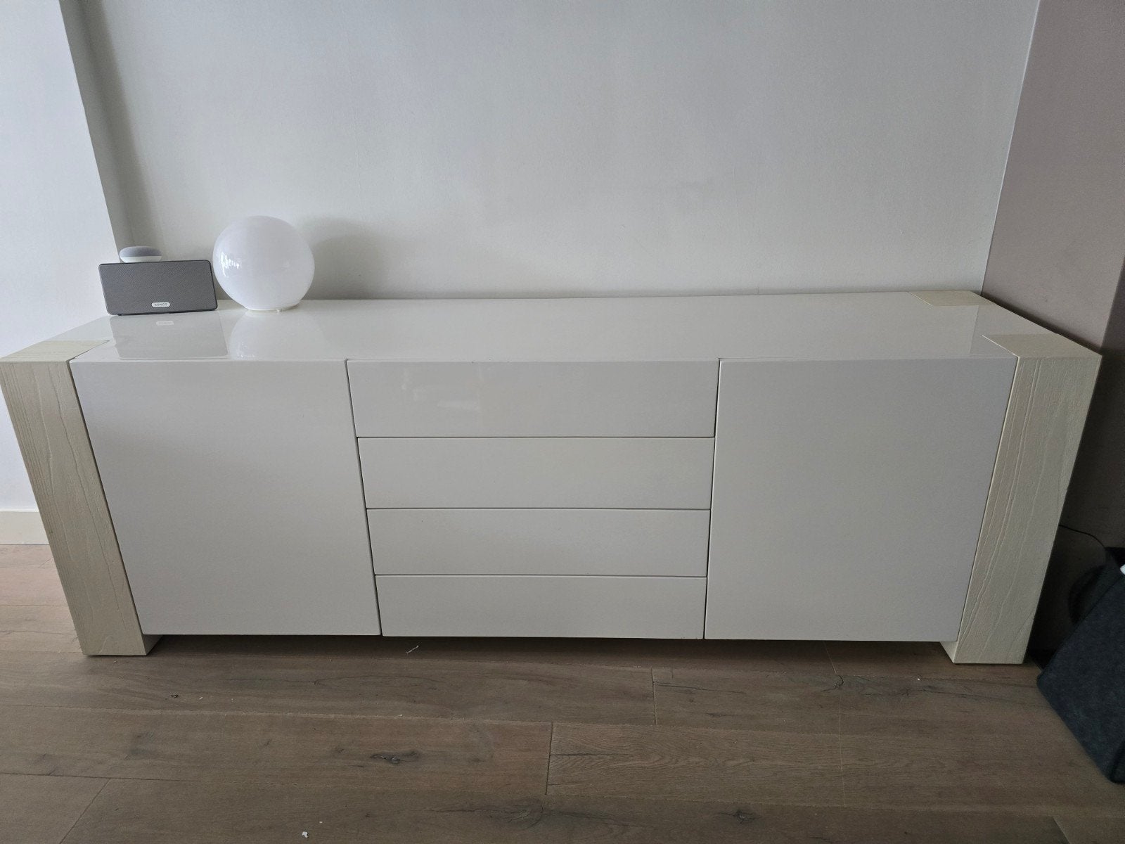 Dressoir hoogglans wit, Huis en Inrichting, Kasten | Dressoirs, Ophalen, Gebruikt, Modern stoer, 200 cm of meer