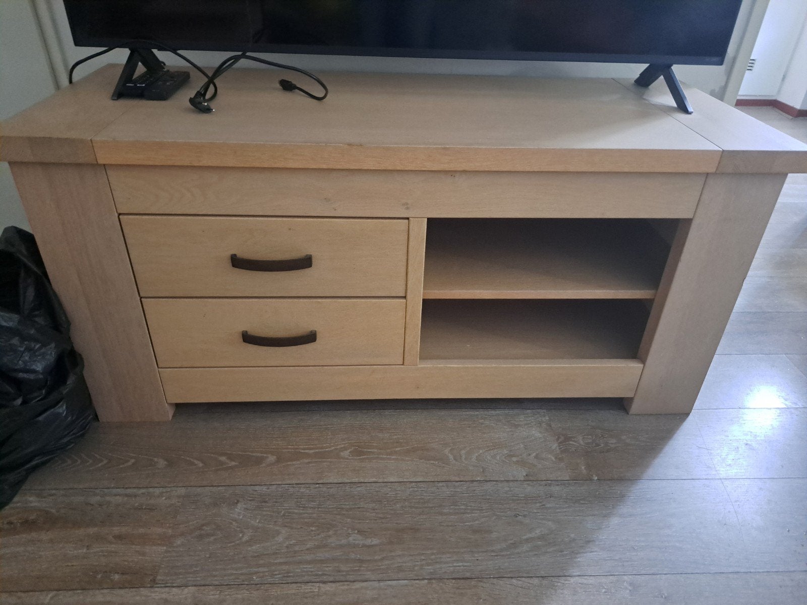 Tv kast, Ophalen, Gebruikt, 25 tot 50 cm, Minder dan 100 cm