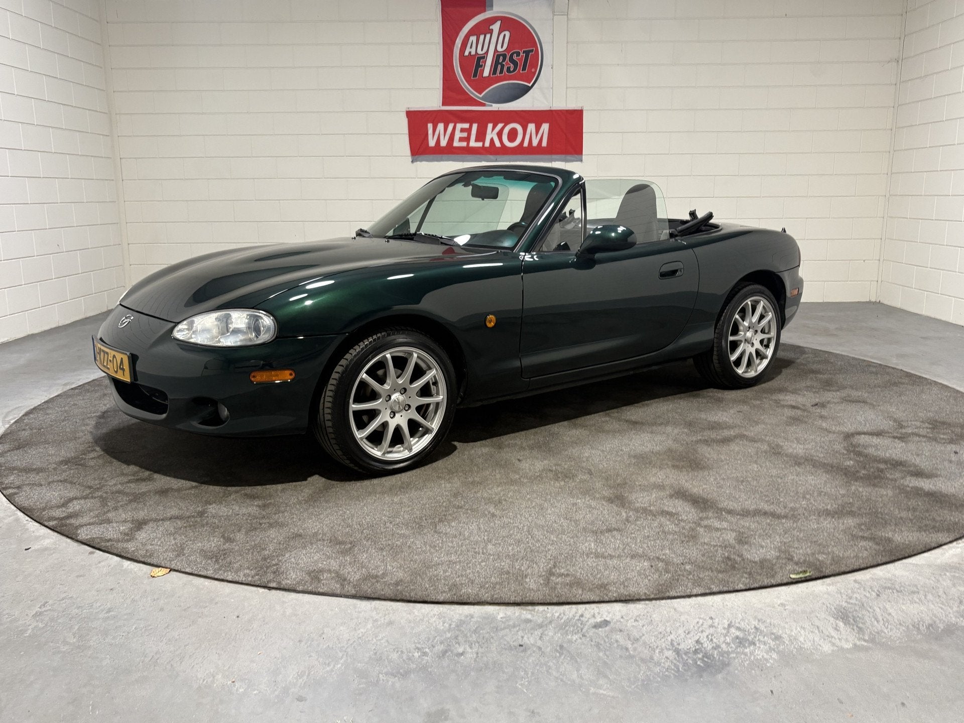Mazda MX-5 Roadster, 1.6i Exclusive, ICONISCHE uitstraling,, Zwart, 4 cilinders, Cabriolet, Bedrijf