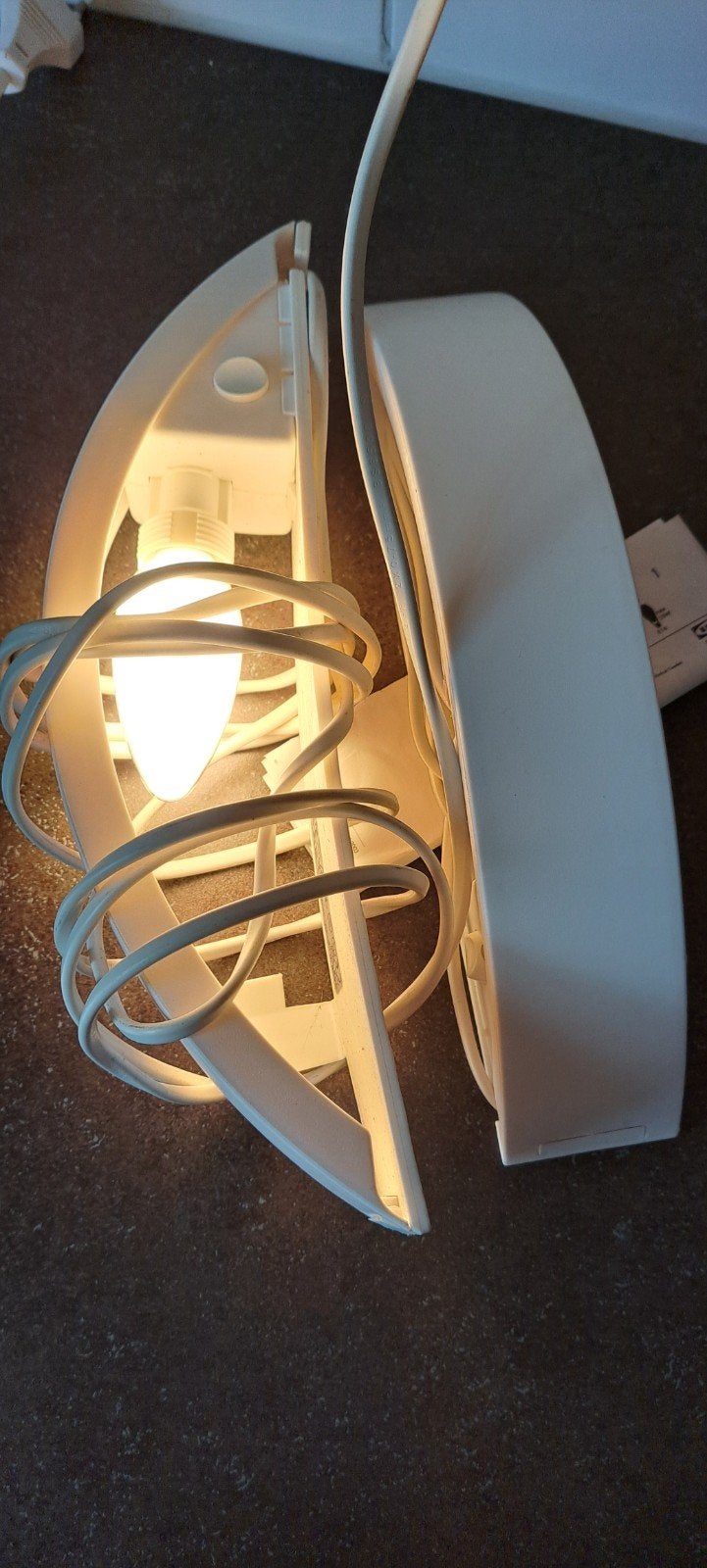 IKEA REDERI wandlamp / bedlampje - wit, Met schakelaar, Wit, Kunststof, E14 (klein)