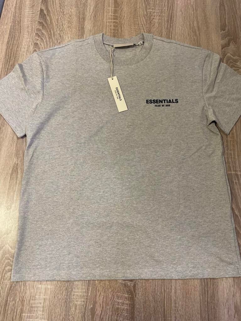 Essentials Fear of God T-shirt Maat M (valt als L) Nieuw, Ophalen of Verzenden, Nieuw, Maat 52/54 (L), Grijs