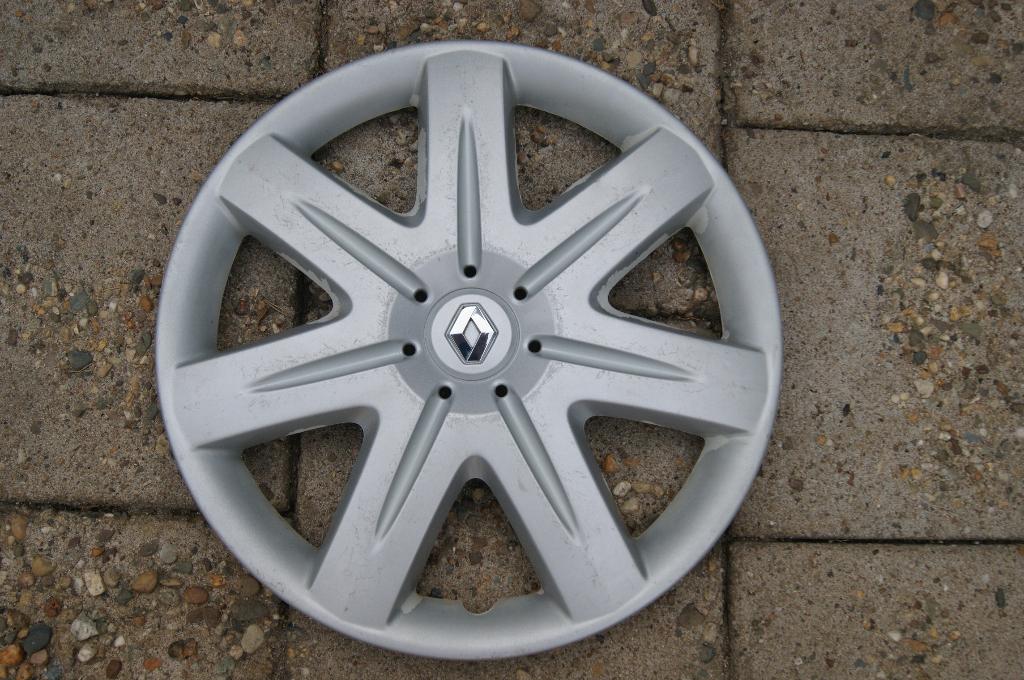 1 losse originele wieldop Renault 15 inch, Auto diversen, Wieldoppen, Ophalen of Verzenden, Gebruikt