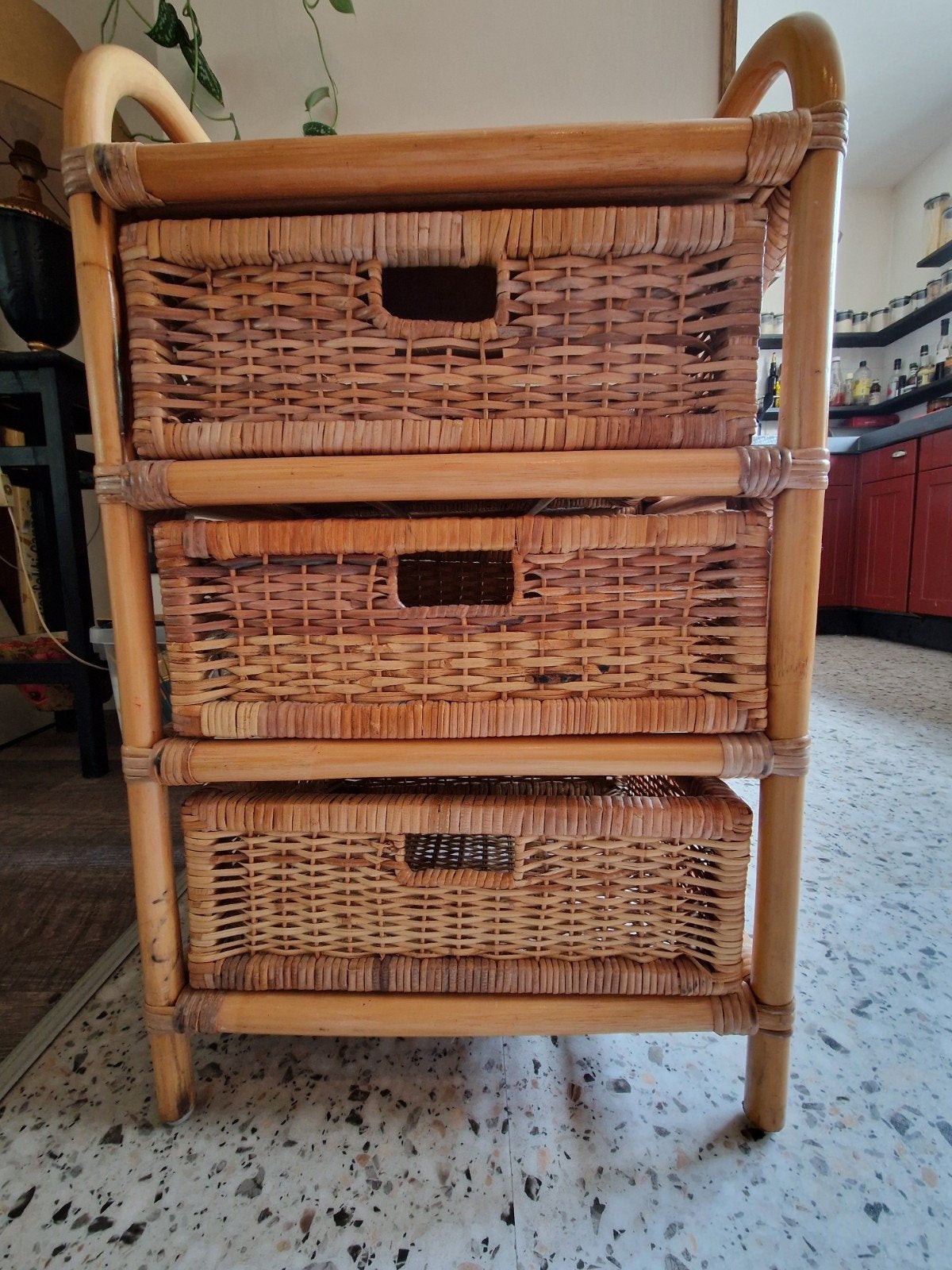 Rieten rotan kastje, Huis en Inrichting, Ophalen, 1 of 2 laden, 50 tot 100 cm, Zo goed als nieuw