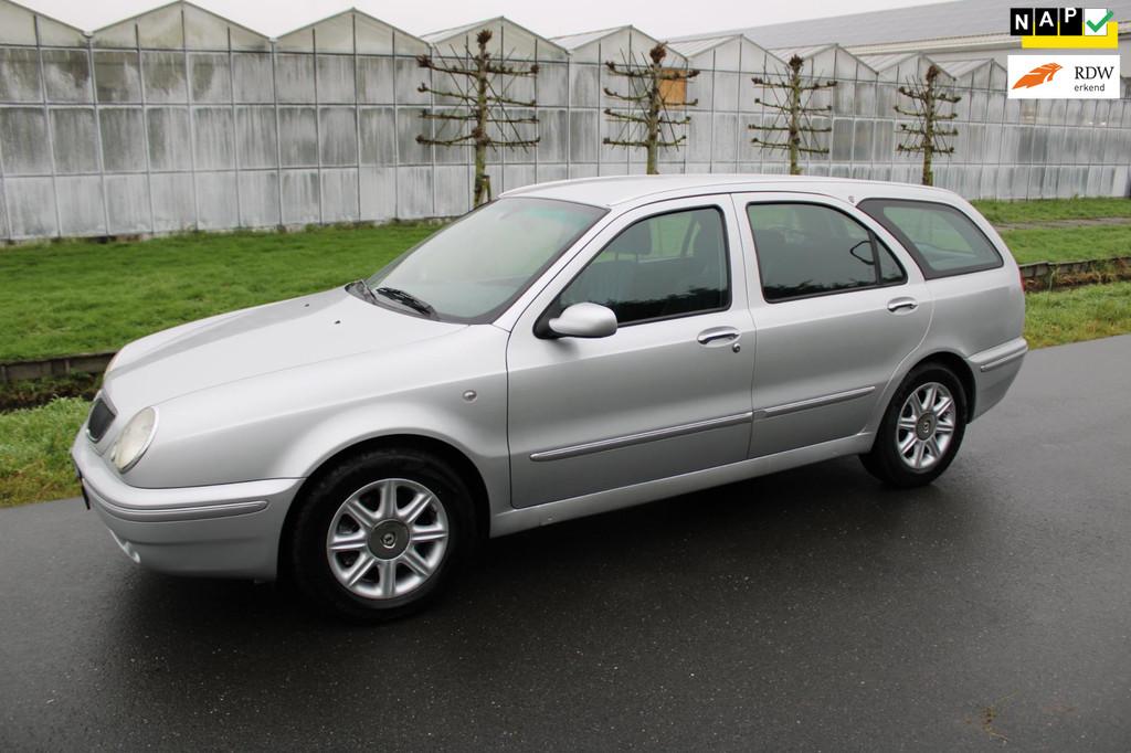 Lancia Lybra SW 1.8-16V LX 1 Eigenaar, Auto's, Lancia, Lybra (SW), Gebruikt, 4 cilinders, 400 kg