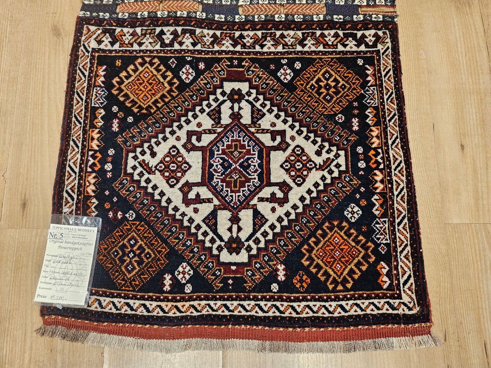 Vintage handgeknoopt perzisch tapijt qashqai 67x64, Info@SlatsAntiek.nl, Tweedehands, 50 tot 100 cm, Perzisch