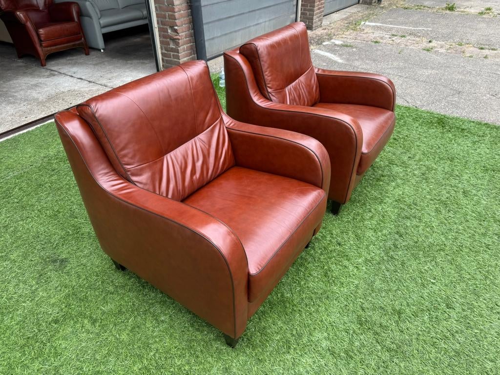 Twee senioren stoelen bruin leer met zwarte bies! Actie, Ophalen, Geen, Design, 75 tot 100 cm