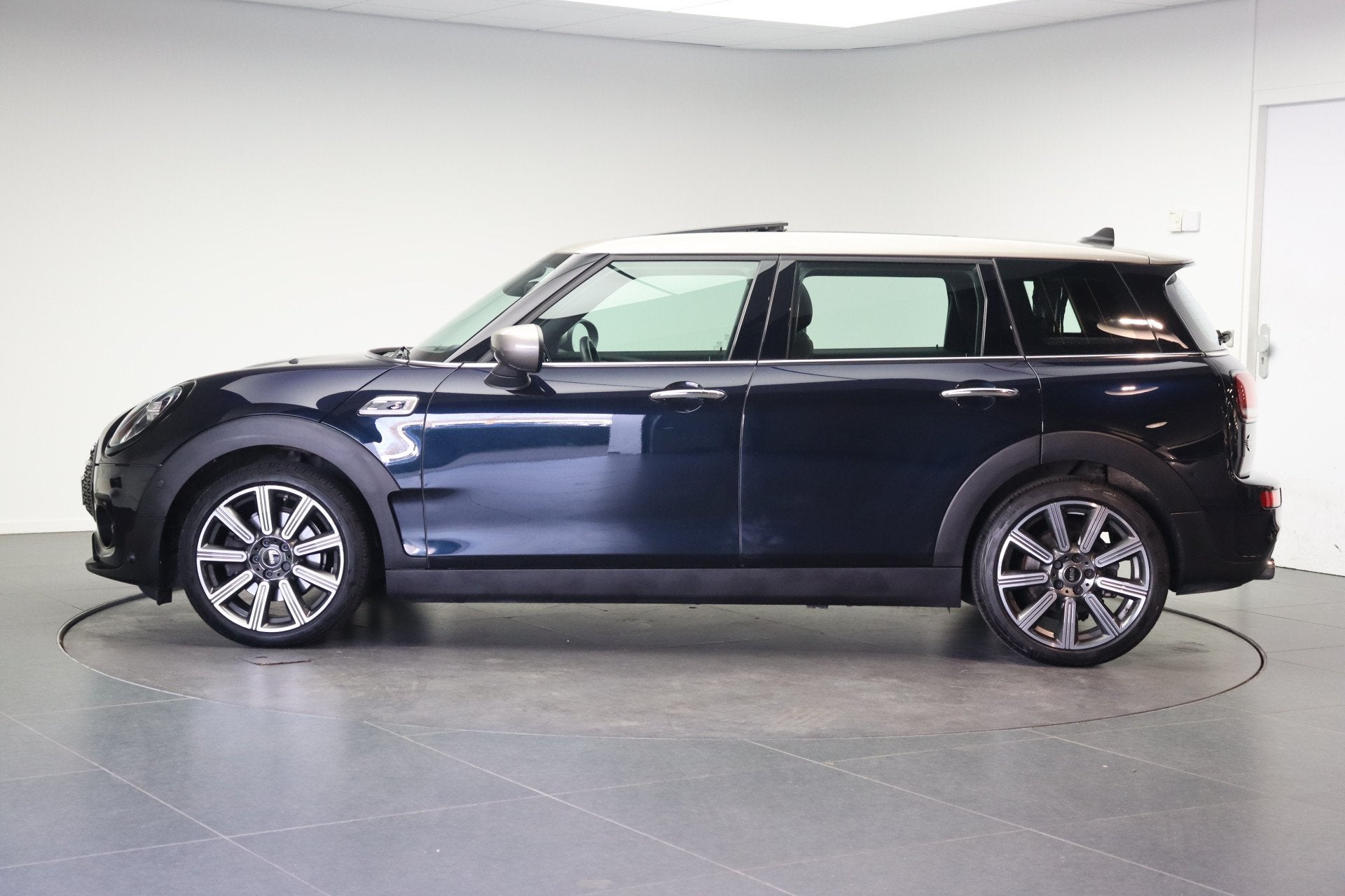 MINI Clubman Cooper S Automaat / Panoramadak / Trekhaak / Ac, 1998 cc, Gebruikt, Met garantie (alle), Blauw