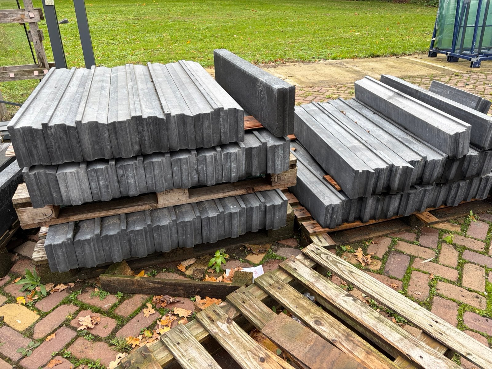 50 stuks Betonbanden met waterkering €5 per stuk., Tuin en Terras, Ophalen, Overige typen, Nieuw, Minder dan 5 m²