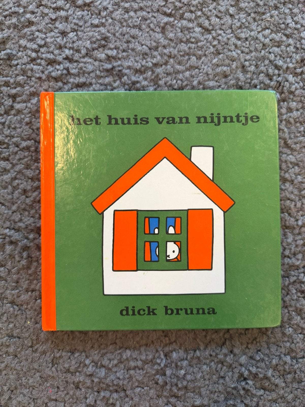 Het huis van nijntje - Dick Bruna (Boekje), Boeken, Ophalen of Verzenden, Gelezen, 0 tot 6 maanden