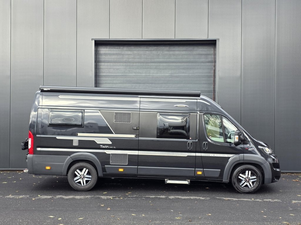 Adria Twin 640 SL, Caravans en Kamperen, Campers, Automaat, Achteruitrijcamera, Ringverwarming, Fiat