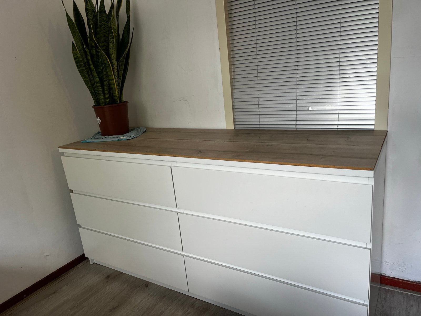 IKEA Malm ladekast met 6 lades, wit met houten blad, Huis en Inrichting, Ophalen, Gebruikt, 5 laden of meer, 150 tot 200 cm