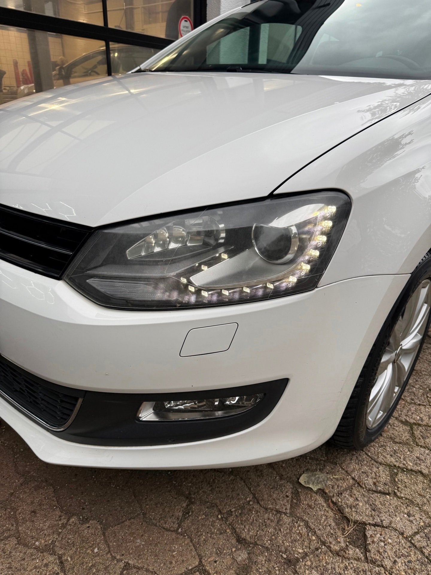 Volkswagen Polo 1.2 Life *Clima*PDC*Cruise*Pano*Led*, Euro 5, Zwart, 60 pk, 1198 cc