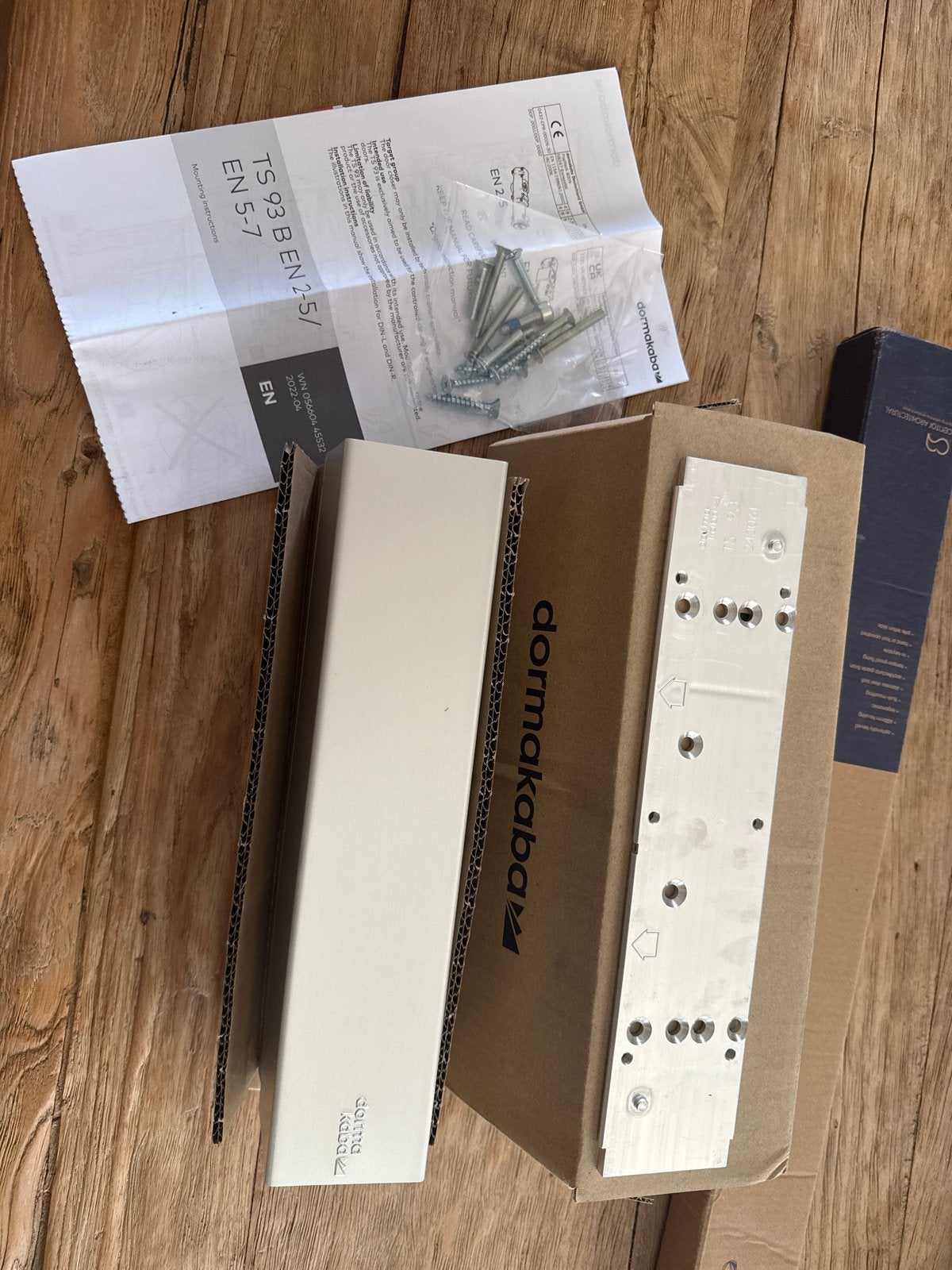 Dormakaba TS 93 B Deurdranger - Nieuw in doos, Ophalen of Verzenden, Nieuw, Overige materialen, Overige typen