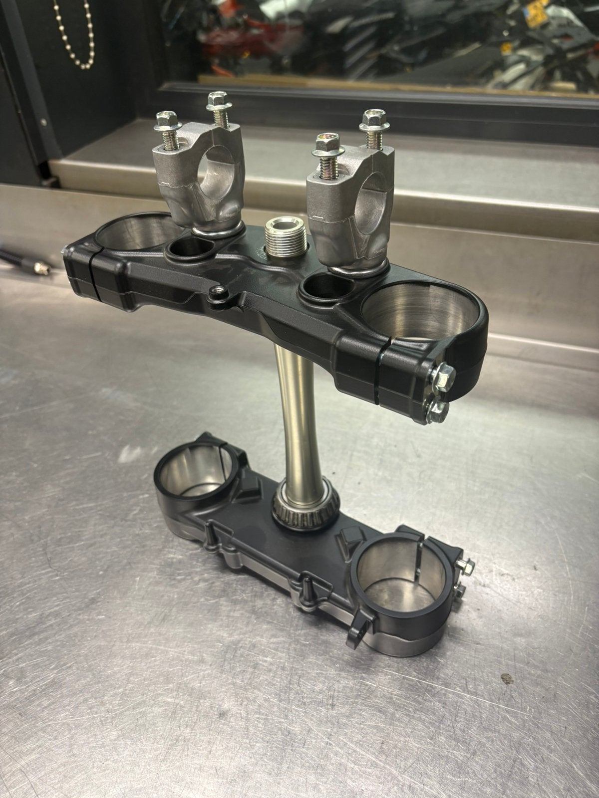 Originele nieuwe kroonplaten Kawasaki kx 450 2025, Ophalen of Verzenden