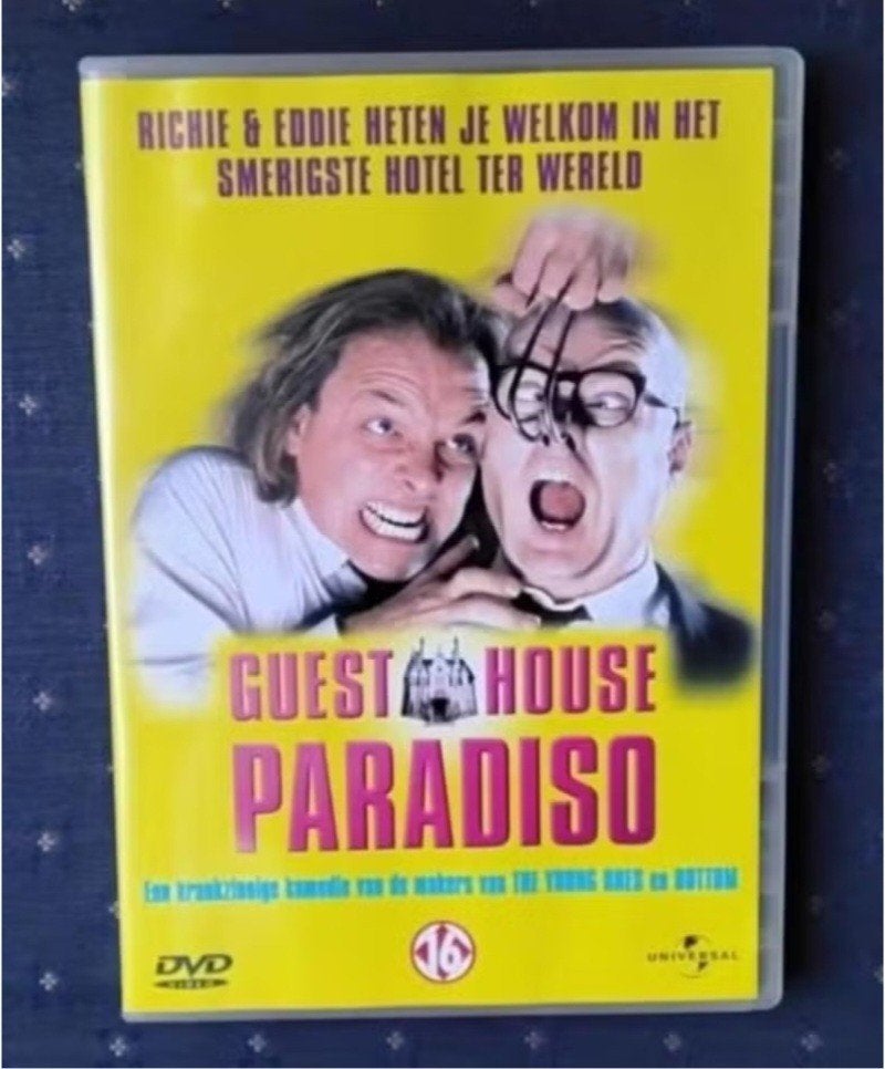 DVD Guest House Paradiso van Richie & Eddy, Vanaf 12 jaar, Ophalen, Zo goed als nieuw, Romantische komedie