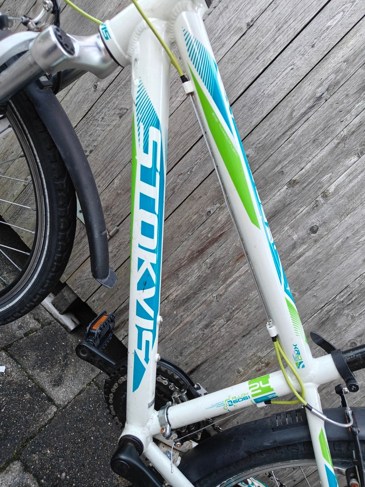 Foto 19 van mountainbiken stokvis  24"  nwe kett+tandwielen Cube 240