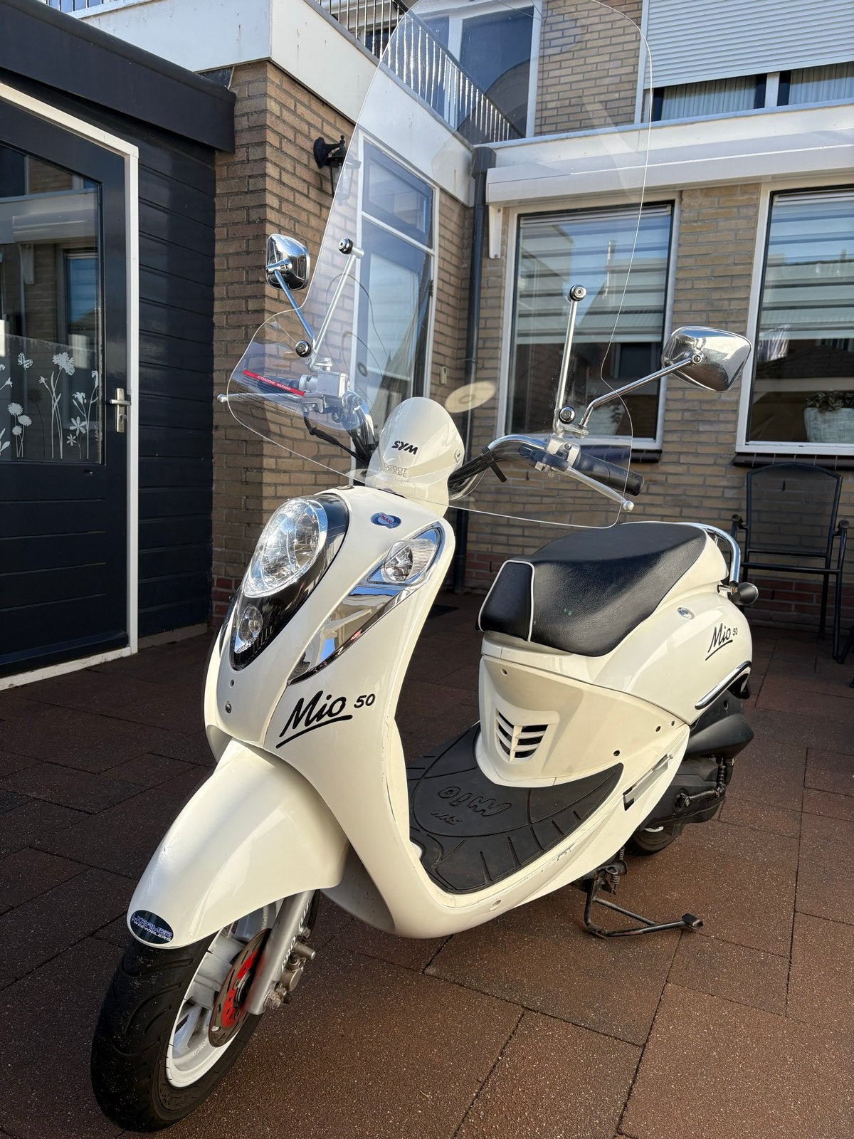 Sym Mio 50 Scooter - Wit, Fietsen en Brommers, Ophalen, Gebruikt, Benzine, SYM