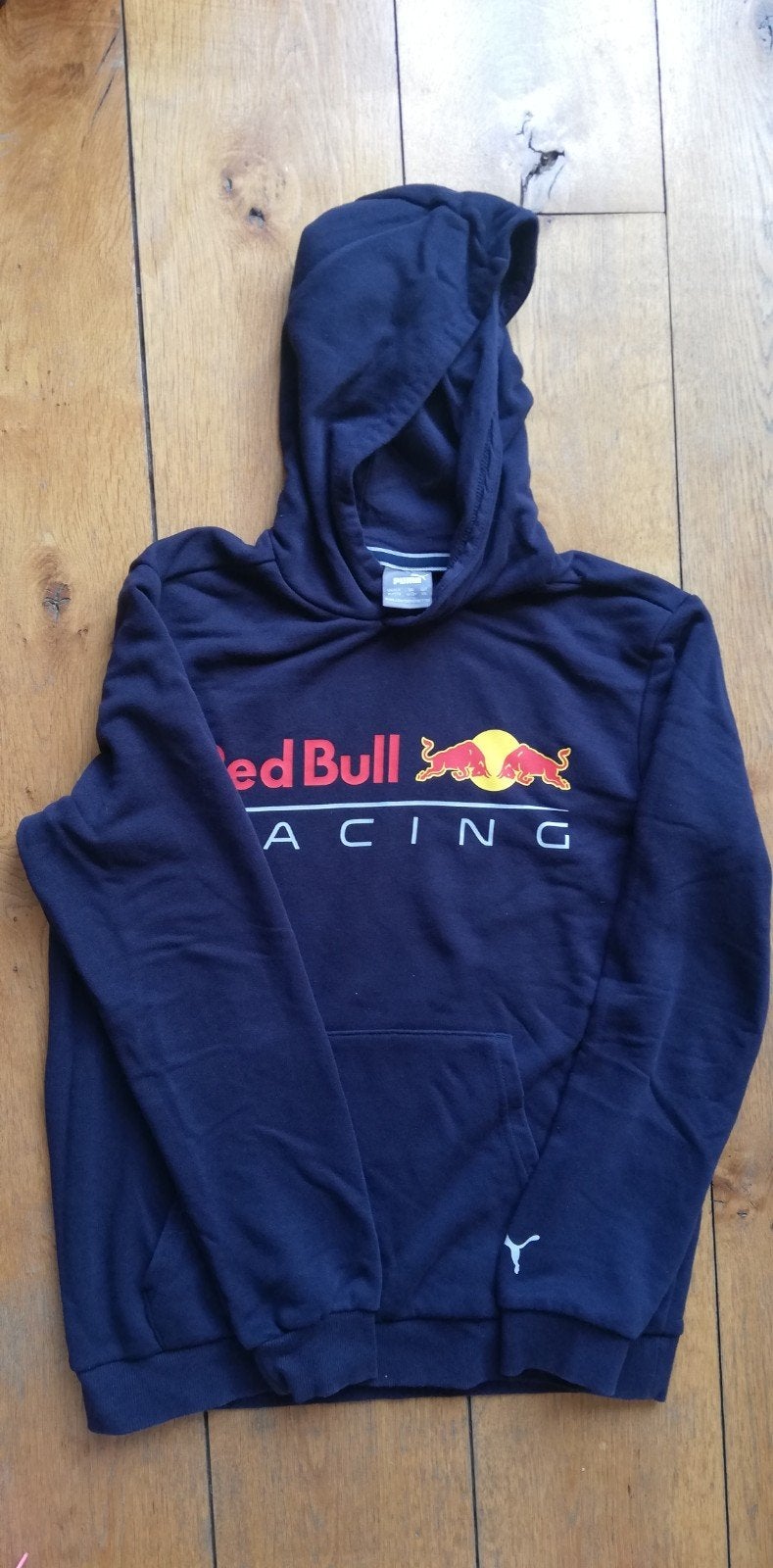 Red Bull hoodie puma mt 164/172 zomer, Kinderen en Baby's, Ophalen of Verzenden, Zo goed als nieuw, Jongen of Meisje, Trui of Vest