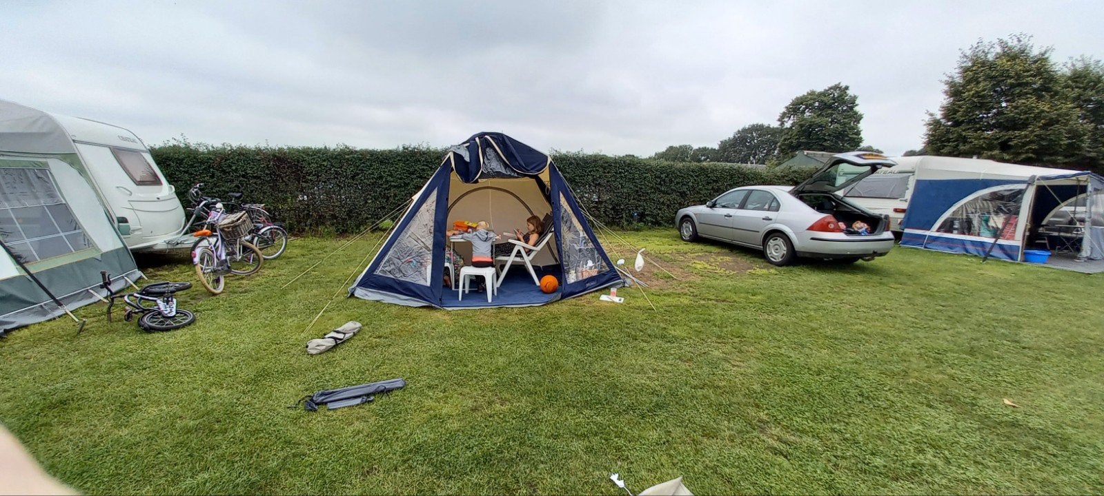 4 persoons tent, Drie personen of meer, Ticket of Toegangskaart
