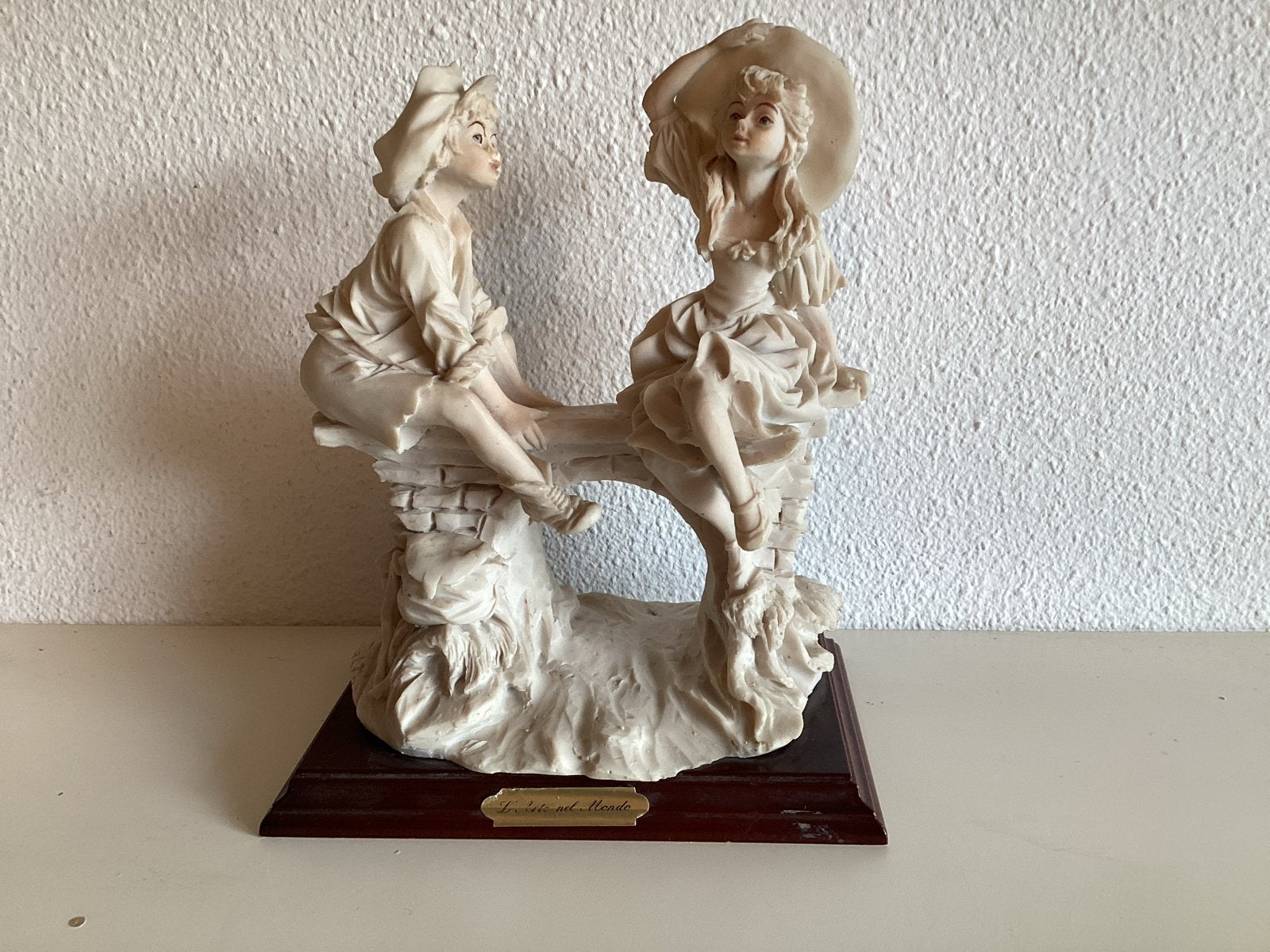 Giuseppe Armani Beeld 'Paar op Brug' - 27 cm, Groep mensen, Ophalen of Verzenden, Wit, Beeld
