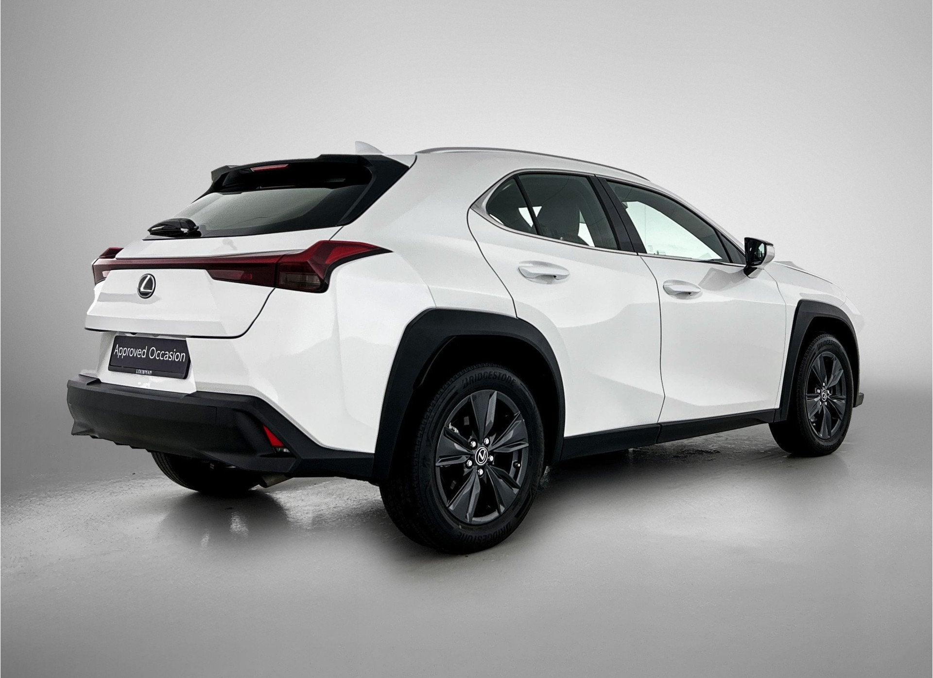 Lexus UX 250h Urban Line | Apple Carplay & Android Auto | Cr, Auto's, Lexus, 12 maanden, Stof, 4 cilinders, Wit