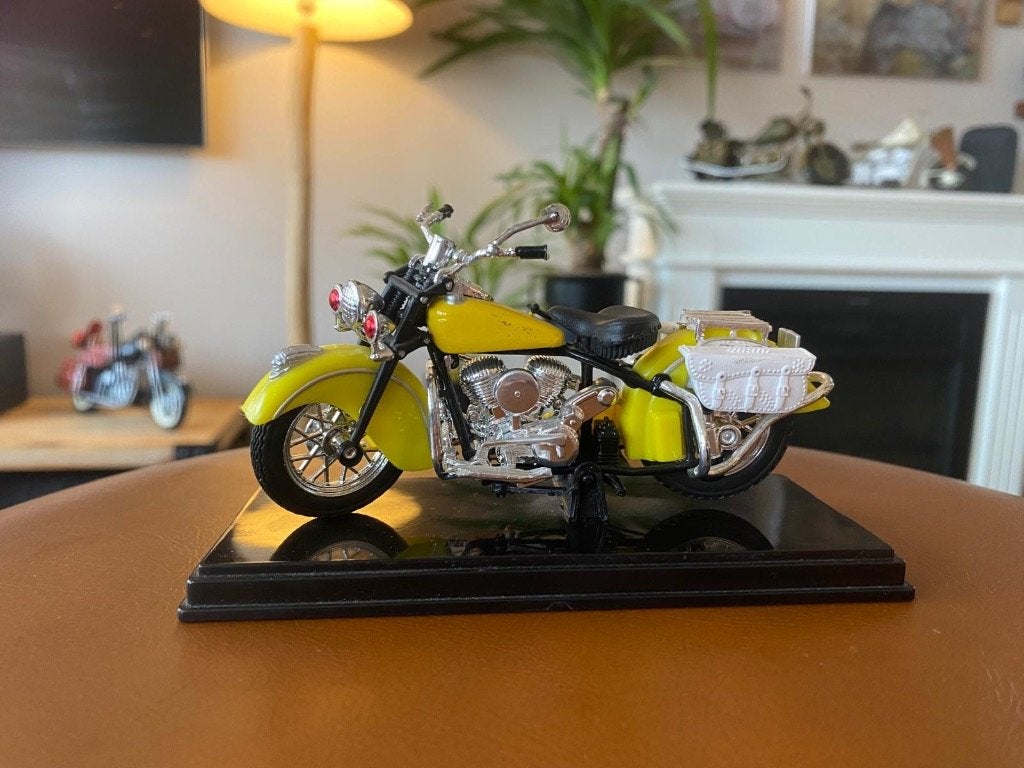 Motor miniatuur, Overige merken, 1:50 of kleiner, Overige typen, Ophalen of Verzenden