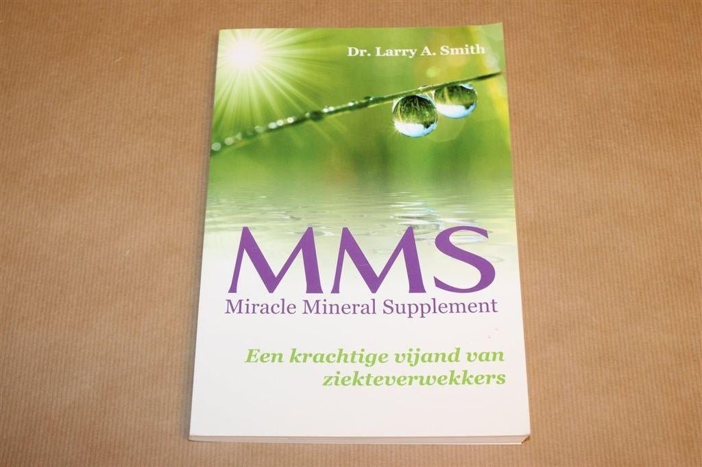 MMS — Minerale Therapie en Werking — Smith, Boeken, Ophalen of Verzenden, Gelezen, Overige onderwerpen, Achtergrond en Informatie