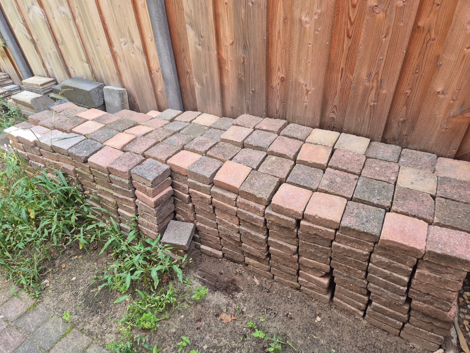 Gebruikte betonklinkers voor tuin of oprit, Ophalen, Gebruikt, Klinkers, 10 m² of meer