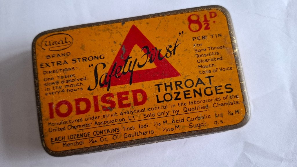iodised throat lozenges safety first doosje, Antiek en Kunst, Ophalen of Verzenden