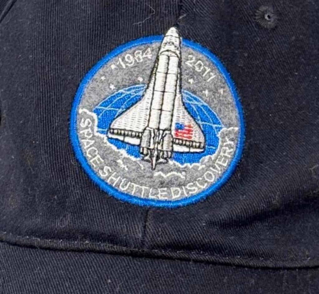 SMITHSONIAN NATIONAL AIR SPACE MUSEUM - Shuttle Pet Nasa, Ophalen of Verzenden, H, H, H
