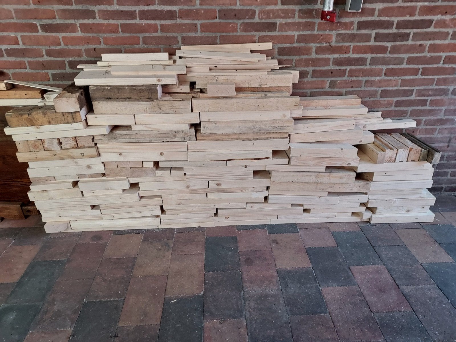 vuren balken ongezaagd, Ophalen
