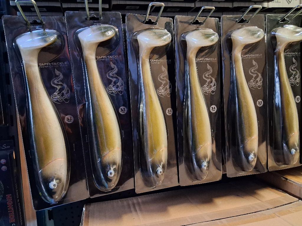 Partij grote Shads van 31cm (Taffi Tackle) Meerval/Snoek..., Watersport en Boten, Hengelsport | Roofvissen, Info@hengelsportleon.nl